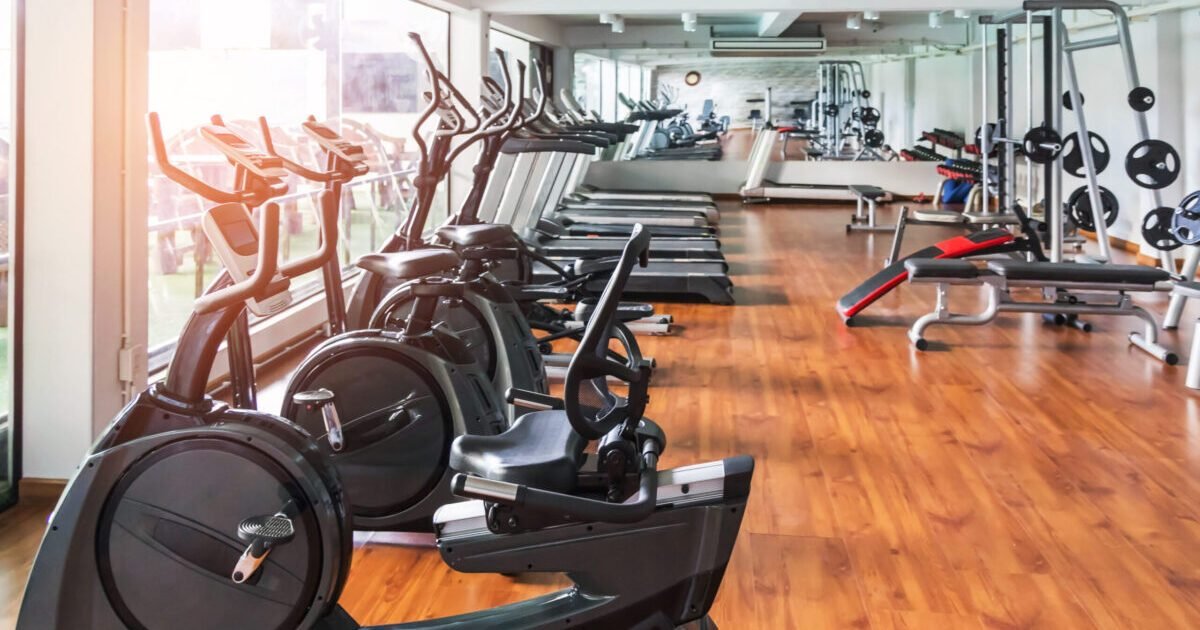 Rows,Of,Stationary,Bike,In,Gym,Modern,Fitness,Center,Room Rows,Of,Stationary,Bike,In,Gym,Modern,Fitness,Center,Room